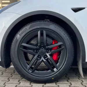 CMS-C29-Aero_9,5* 19-black-Model_ Y_1-KFZ_Mietwerkstatt_&_JP-Reifen